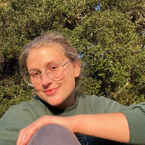 Meet your Posher, Lili